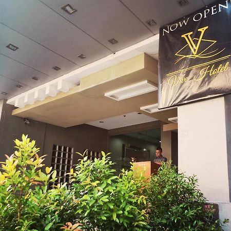 Vive Hotel Makati City Exterior photo